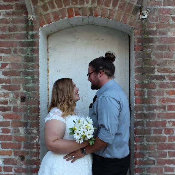 Meet your Posher, Julia - Picture 1 of 1